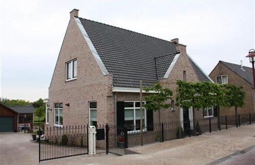 11079_1fc8_14_Van_Dijk_(Medium)